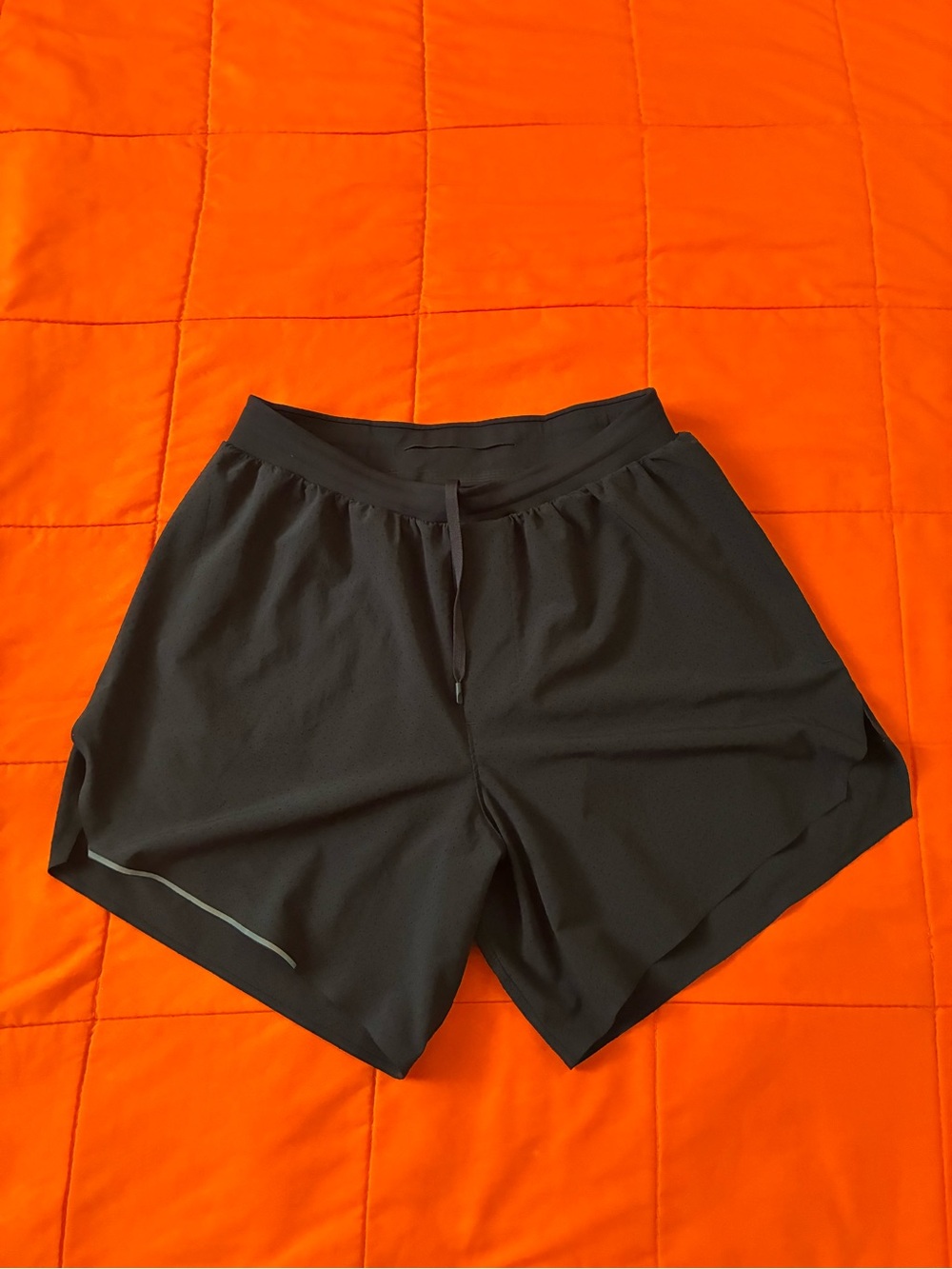 Lululemon Shorts Mens Small Black Stretch Perform Athleisure Yoga